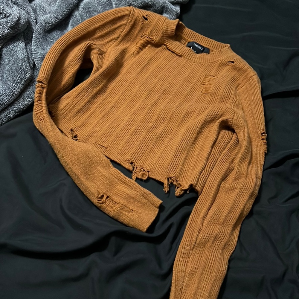 Crop sweater